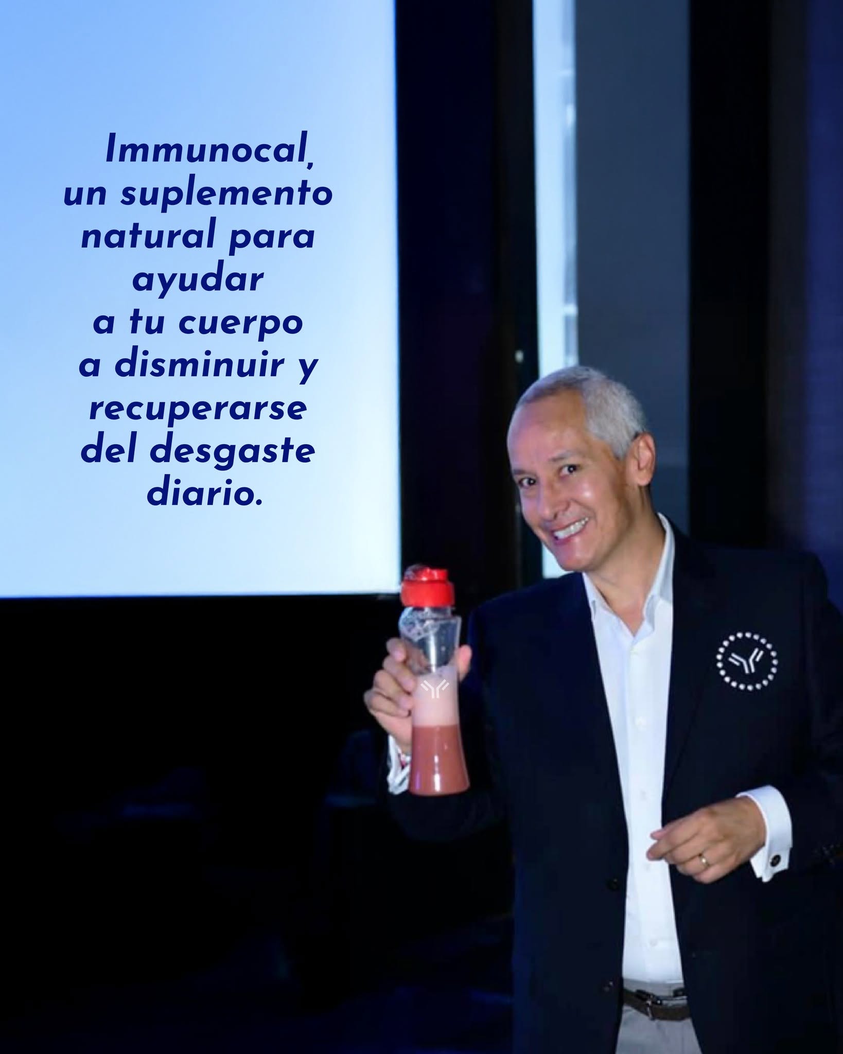 Aliro Morales compartiendo la propuesta de bienestar de Immunocal